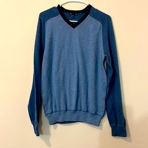 Gap Men’s V-neck sweater